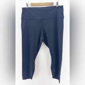 NOBULL Women’s Black Cropped Leggings EUC